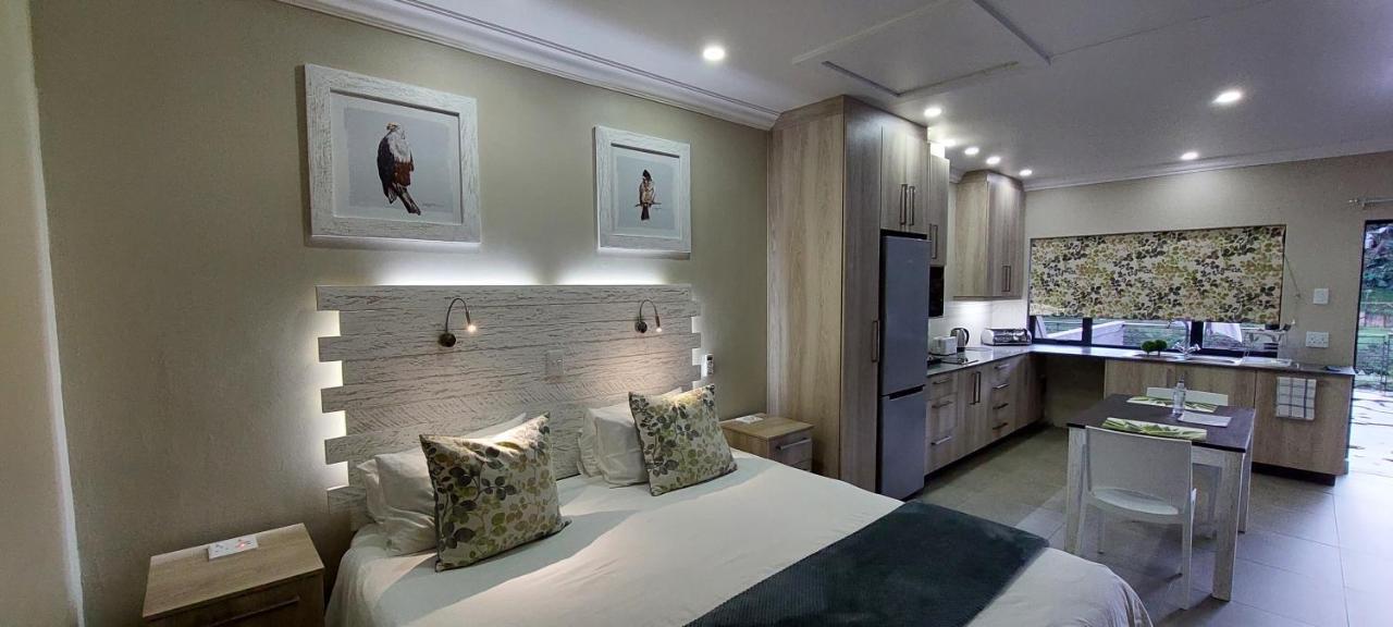 Studio 5 The Studios At Churchill Hillcrest Bagian luar foto