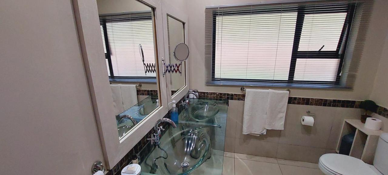 Studio 5 The Studios At Churchill Hillcrest Bagian luar foto